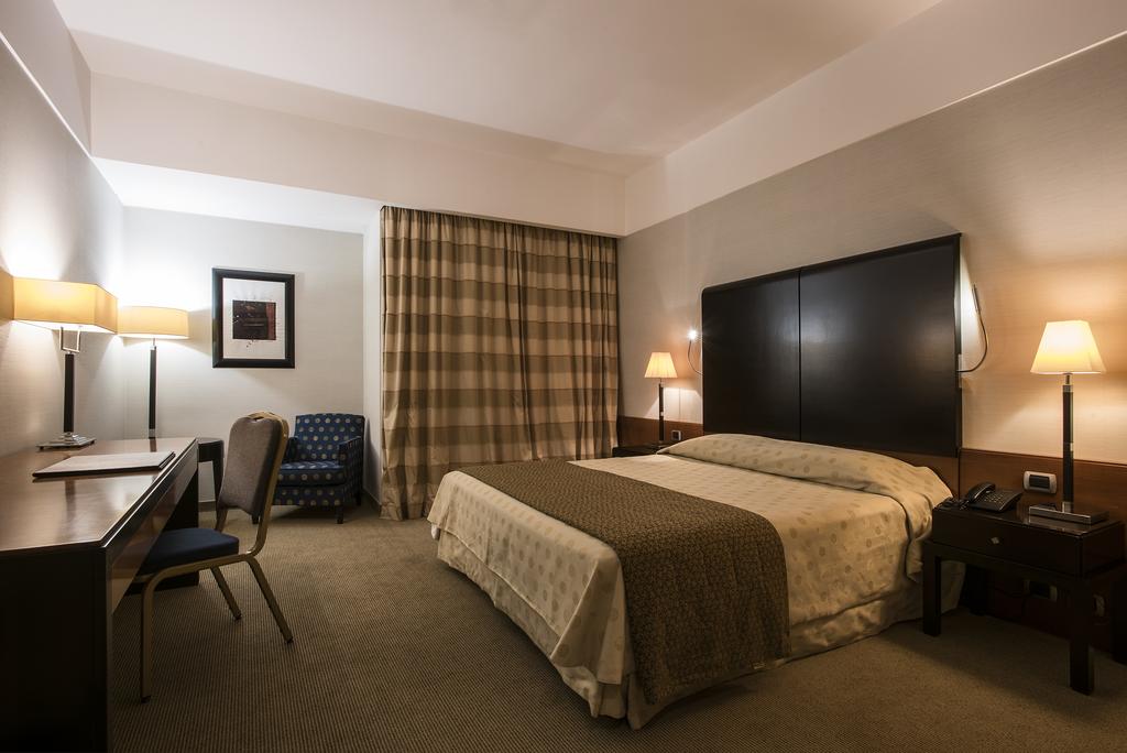Hotel Flyon